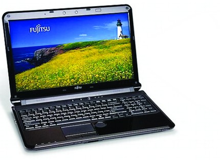 Giải trí với Laptop 3D